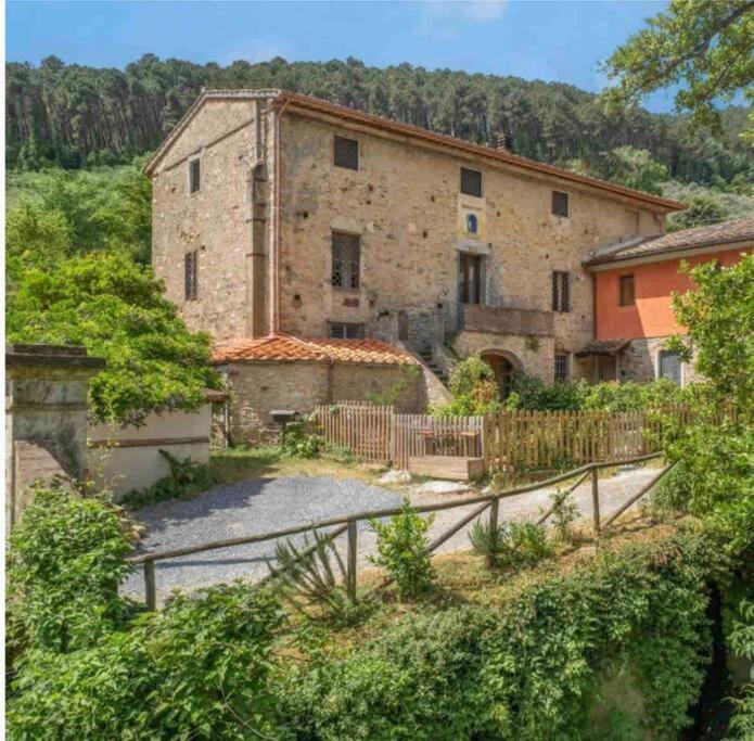Apartamento Uno Spazio Di Relax In Toscana Buti Exterior foto